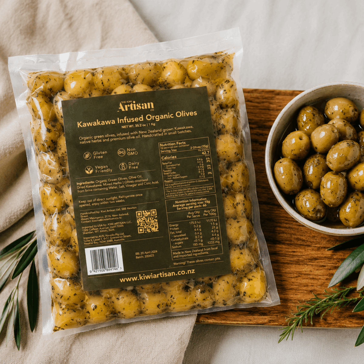 Lemon Myrtle & Kawakawa Infused Olives